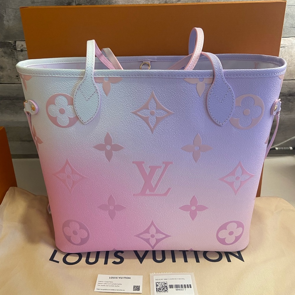 ‼️SOLD‼️New!! Louis Vuitton spring in the City Neverfull MM sunrise pastel!